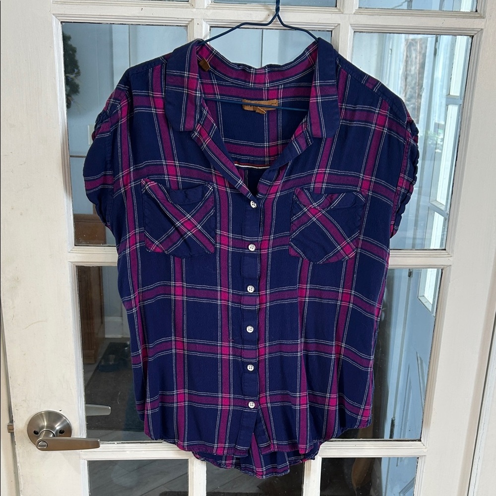 Q41. (Rack).  Plaid Button-Up Blouse - Blue and Pink
